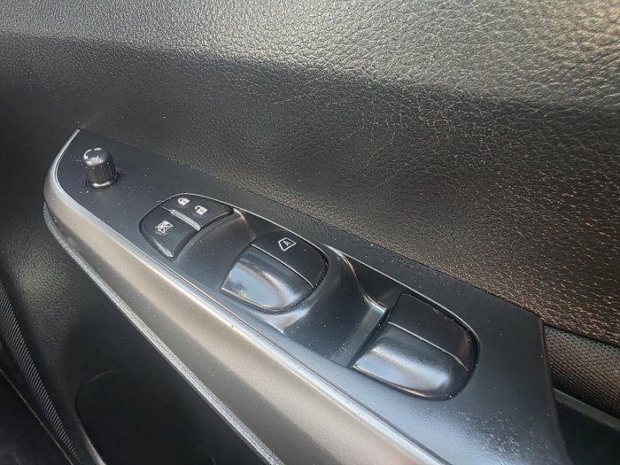 2021 Nissan Navara SL