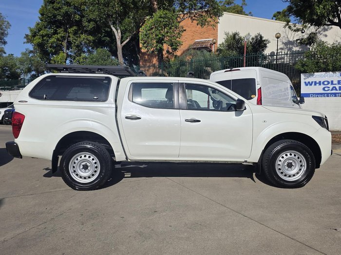 2021 Nissan Navara SL