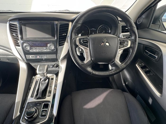 2017 Mitsubishi Pajero Sport GLX