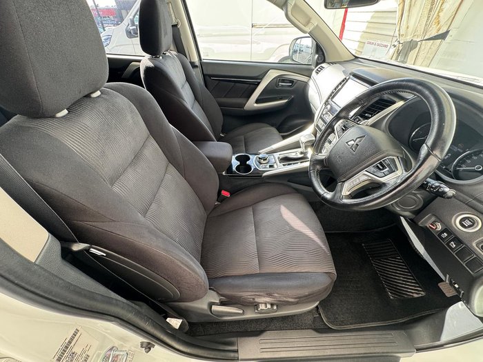 2017 Mitsubishi Pajero Sport GLX