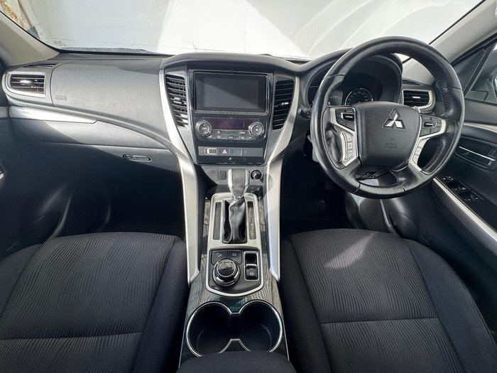 2017 Mitsubishi Pajero Sport GLX