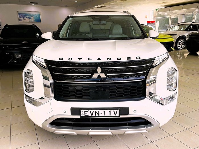 2022 Mitsubishi Outlander Exceed