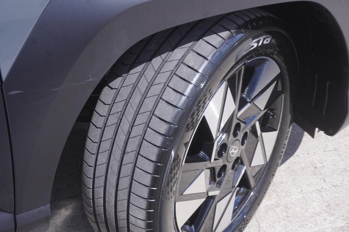 2025 Hyundai Kona Hybrid Premium