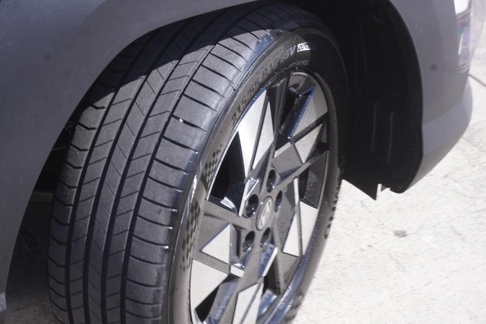 2025 Hyundai Kona Elite