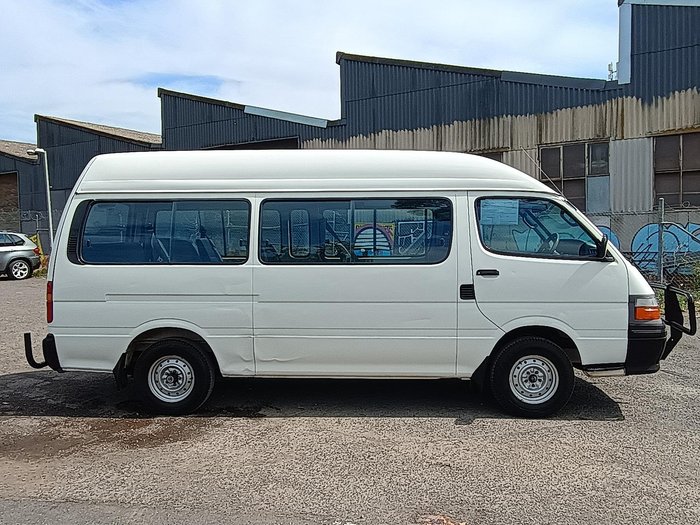 2000 Toyota Hiace Commuter RZH125R French Vanilla