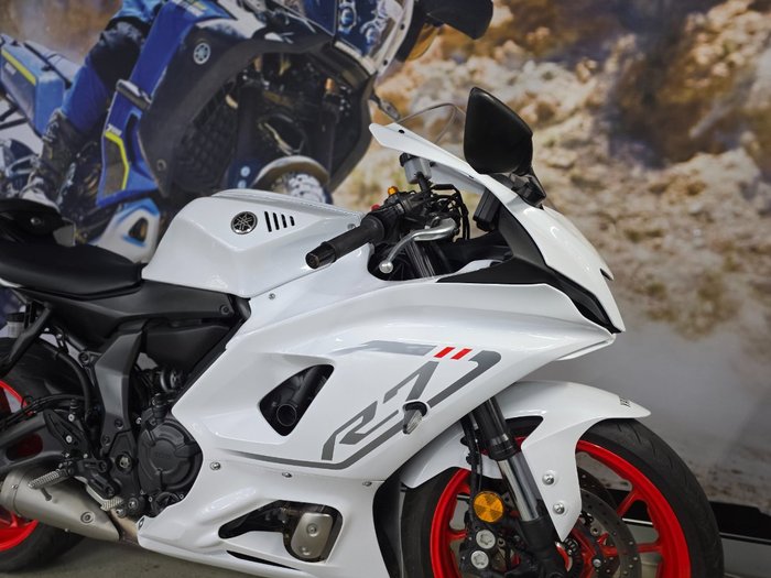 2023 Yamaha YZF-R7LA WHITE