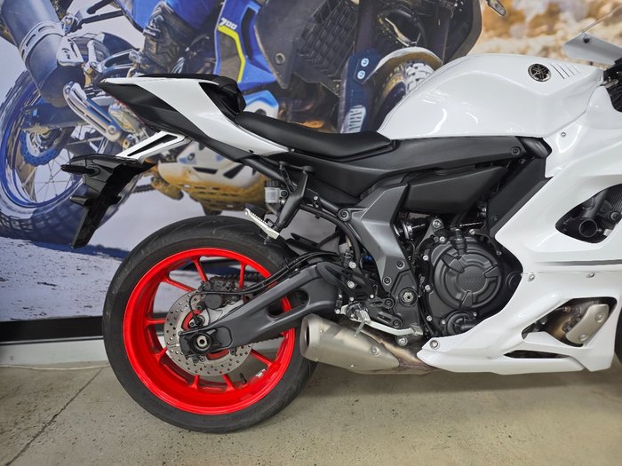 2023 Yamaha YZF-R7LA WHITE