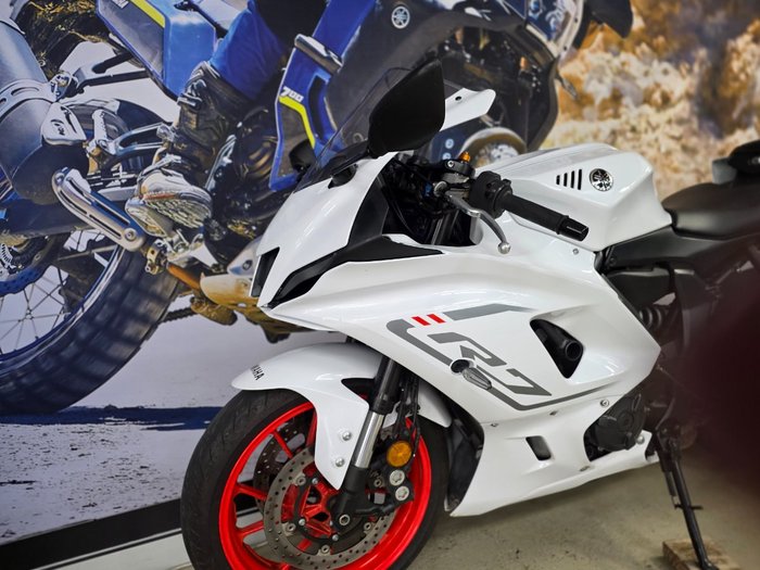 2023 Yamaha YZF-R7LA WHITE