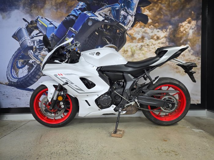 2023 Yamaha YZF-R7LA WHITE