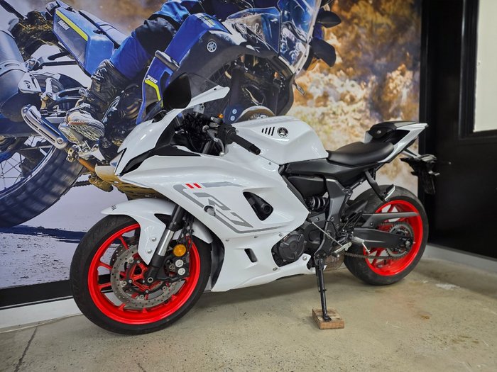2023 Yamaha YZF-R7LA WHITE