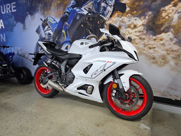 2023 Yamaha YZF-R7LA WHITE