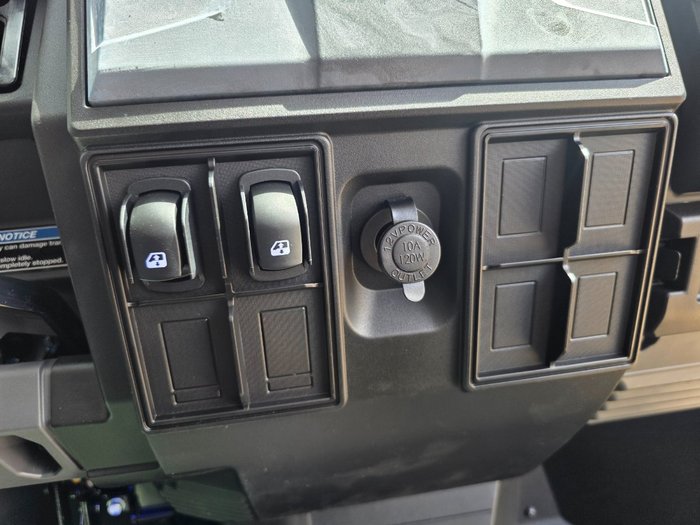 2025 Kawasaki RIDGE HVAC CREW RED