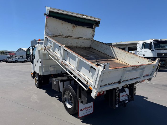 2014 Hino 300 Series 917 Medium