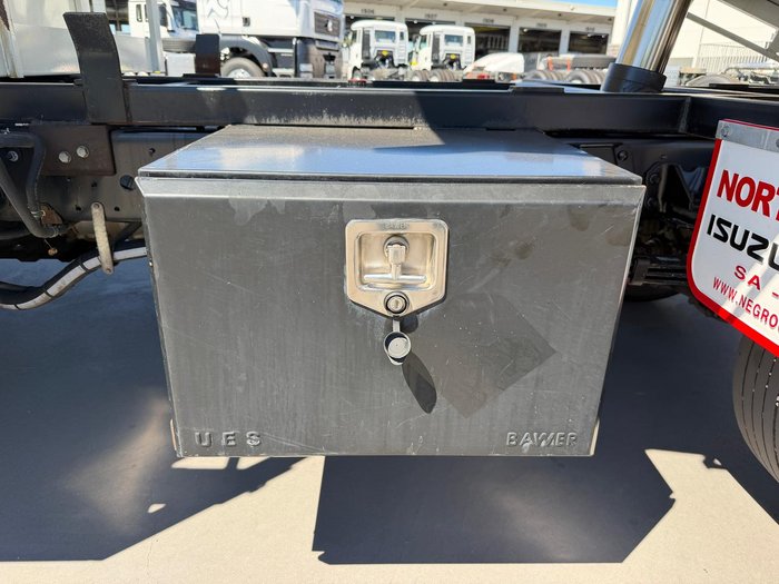 2014 Hino 300 Series 917 Medium