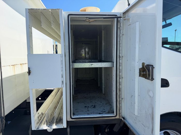 2014 Hino 300 Series 917 Medium