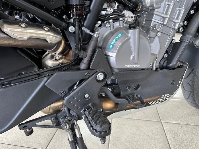 2022 CFMOTO 800MT Touring MT Blue