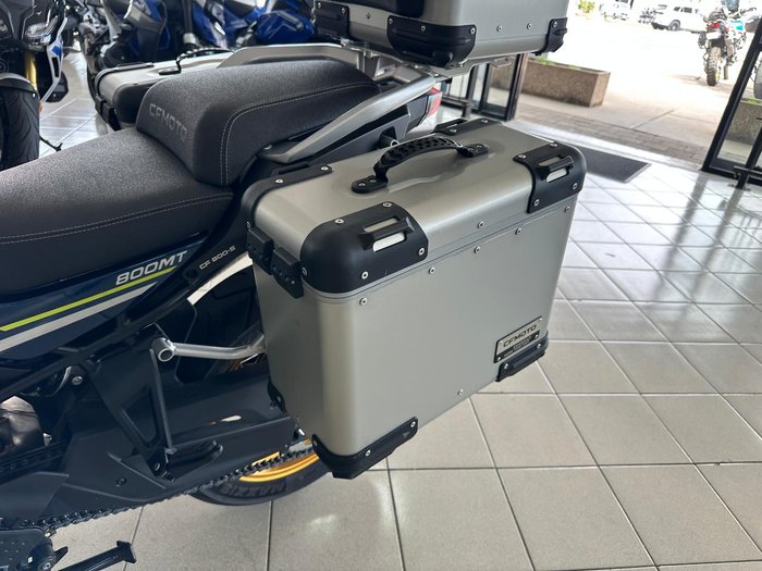 2022 CFMOTO 800MT Touring MT Blue