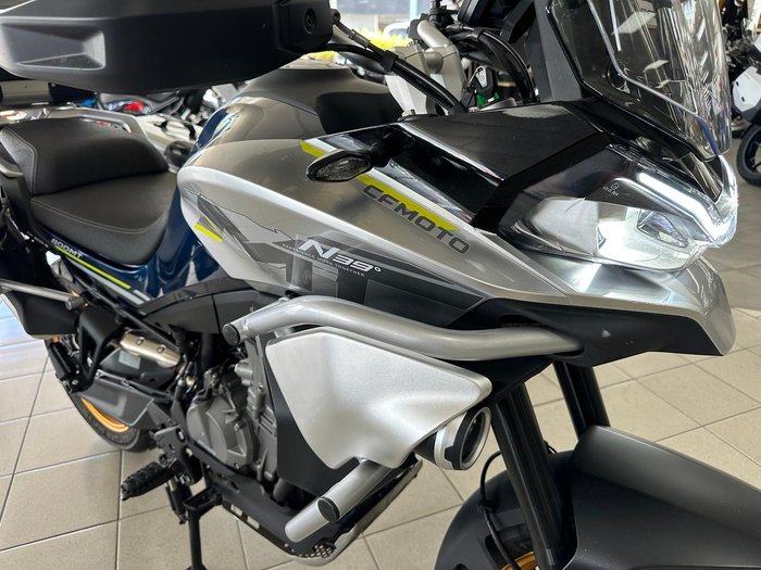 2022 CFMOTO 800MT Touring MT Blue