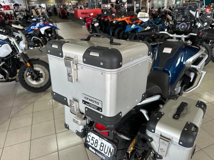 2022 CFMOTO 800MT Touring MT Blue