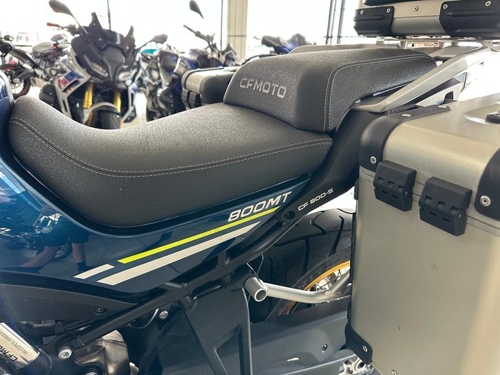 2022 CFMOTO 800MT Touring MT Blue
