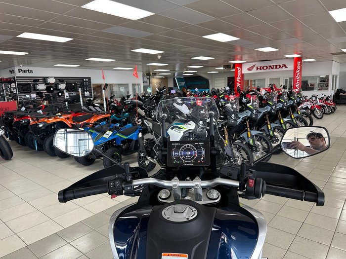 2022 CFMOTO 800MT Touring MT Blue
