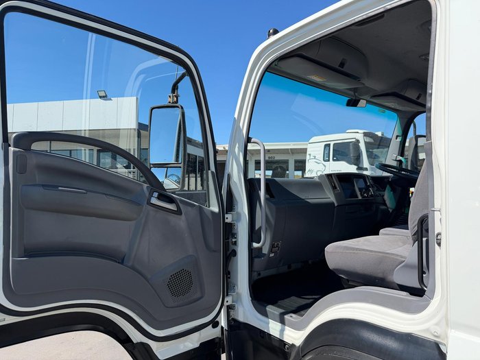 2015 Isuzu F Series FRR 500