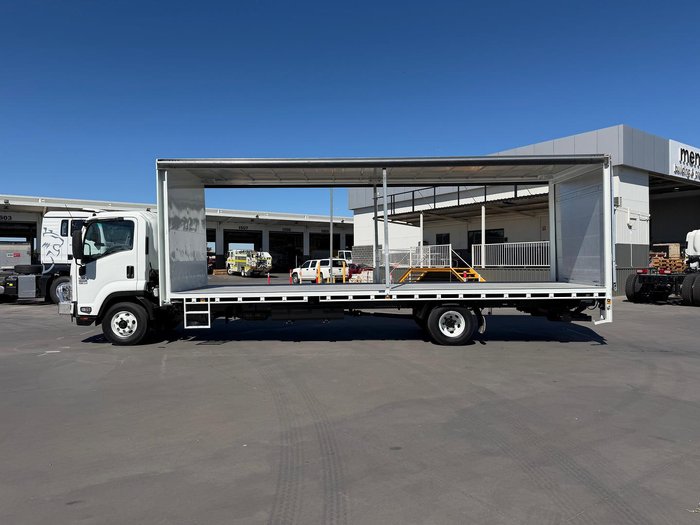 2015 Isuzu F Series FRR 500