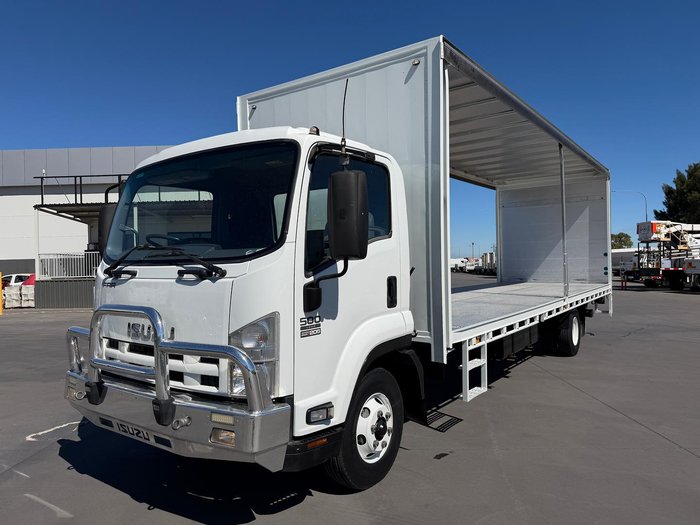 2015 Isuzu F Series