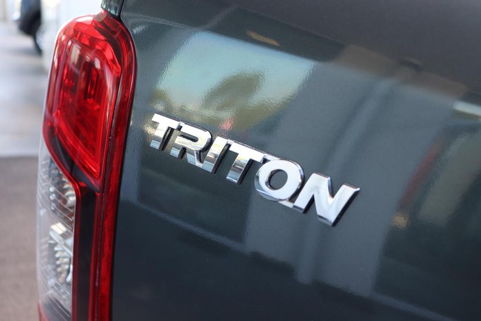 2022 Mitsubishi Triton GLX+