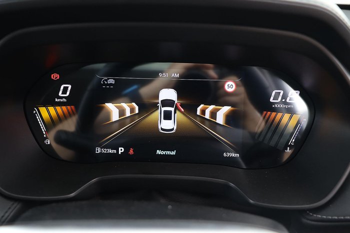 2025 MG ZS Essence Turbo