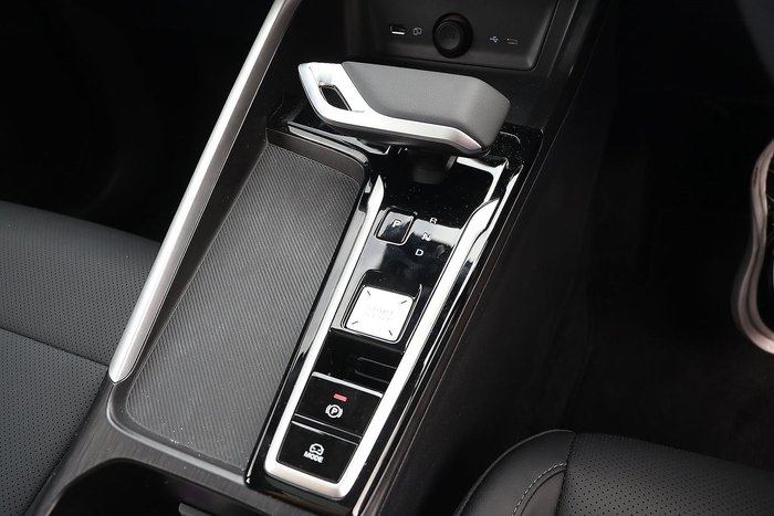 2025 MG ZS Essence Turbo