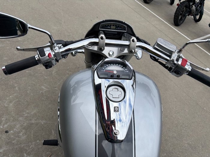 2013 Suzuki VZR 1800 BOULEVARD (M109R) Black