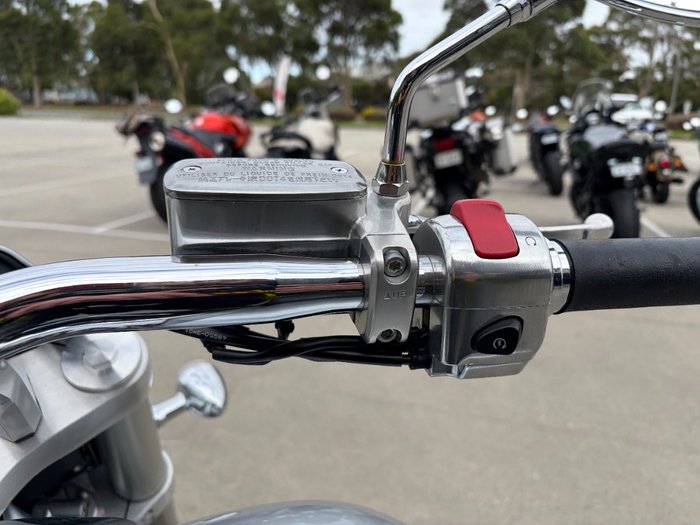 2013 Suzuki VZR 1800 BOULEVARD (M109R) Black