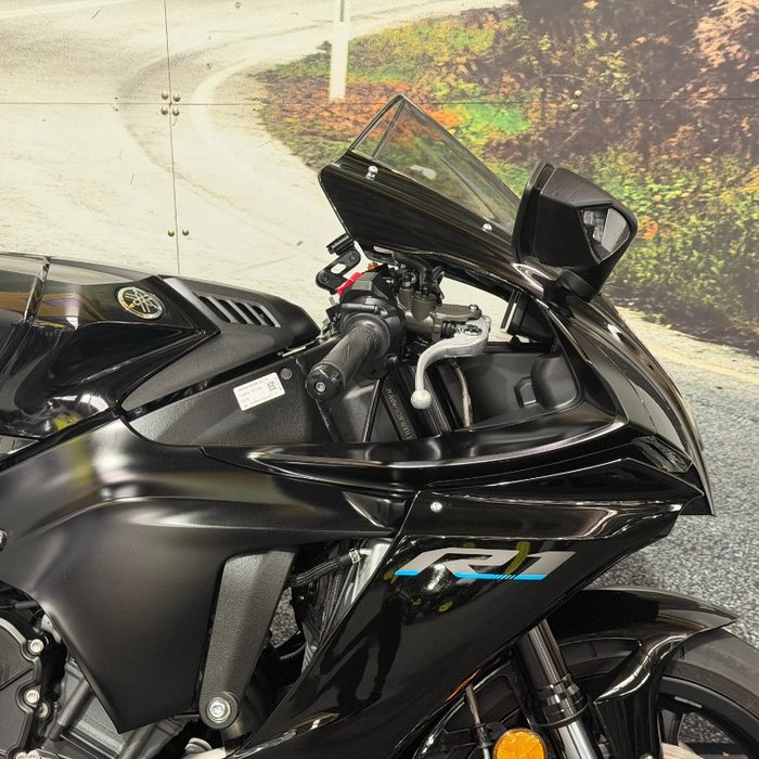 2023 Yamaha YZF-R1 Black