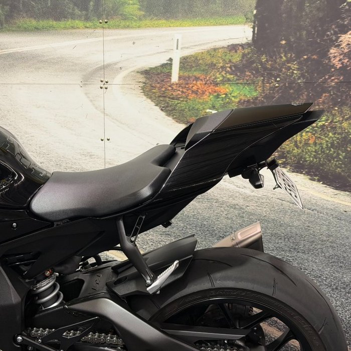 2023 Yamaha YZF-R1 Black