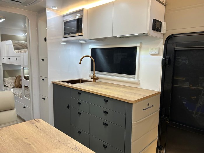 2026 Wonderland RV Amaroo 2 Bunk & Desk Layout