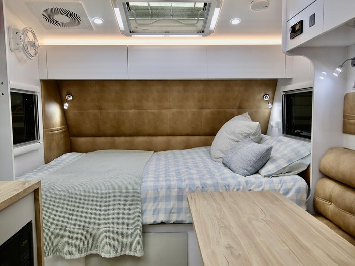 2026 Wonderland RV Amaroo 3 Bunk