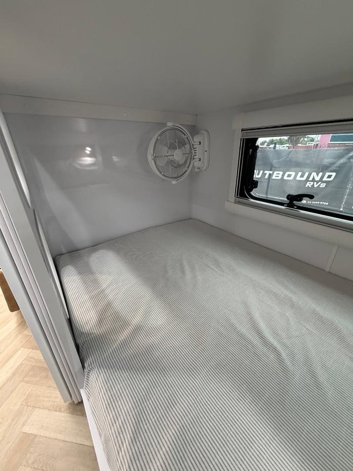 2026 Wonderland RV Amaroo 3 Bunk
