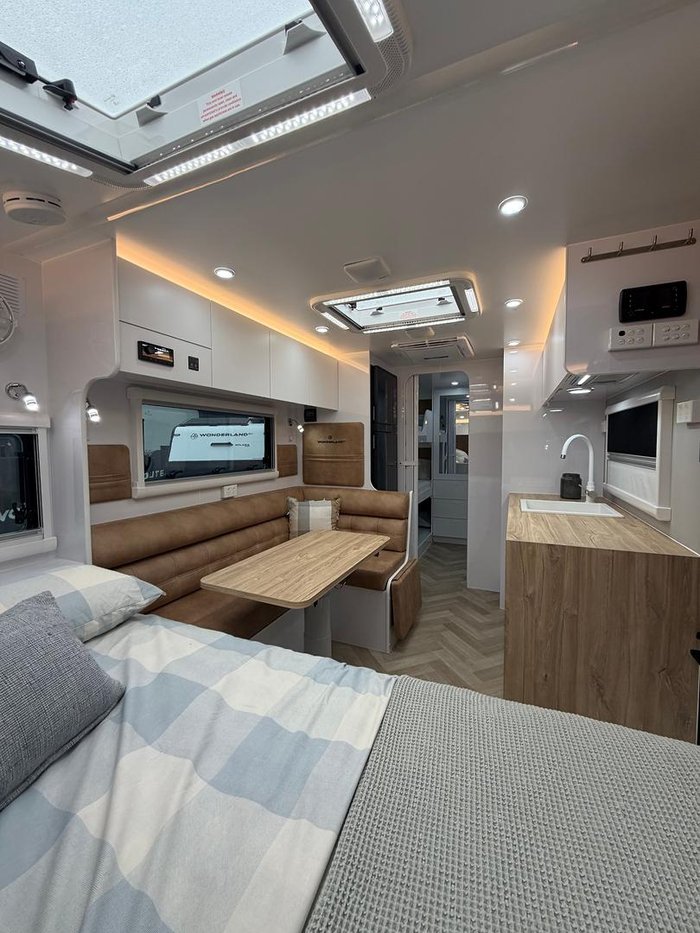 2026 Wonderland RV Amaroo 3 Bunk