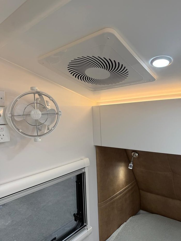 2026 Wonderland RV Amaroo 3 Bunk