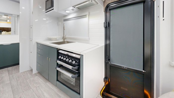 2026 Wonderland RV Amaroo 1806Q_M_L