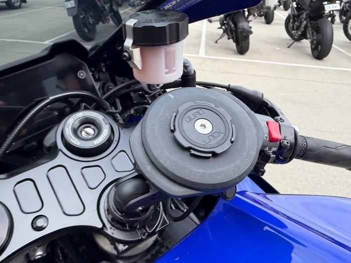 2023 Yamaha YZF-R7LA Blue