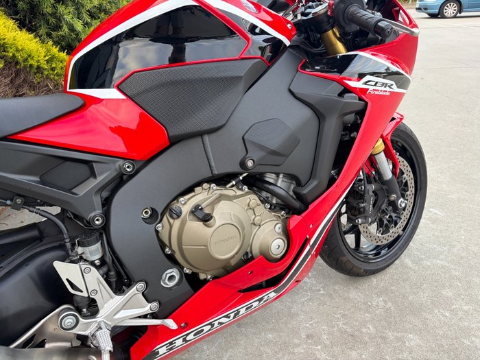2017 Honda CBR1000RRA (FIREBLADE) ABS Red