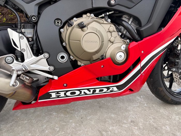 2017 Honda CBR1000RRA (FIREBLADE) ABS Red