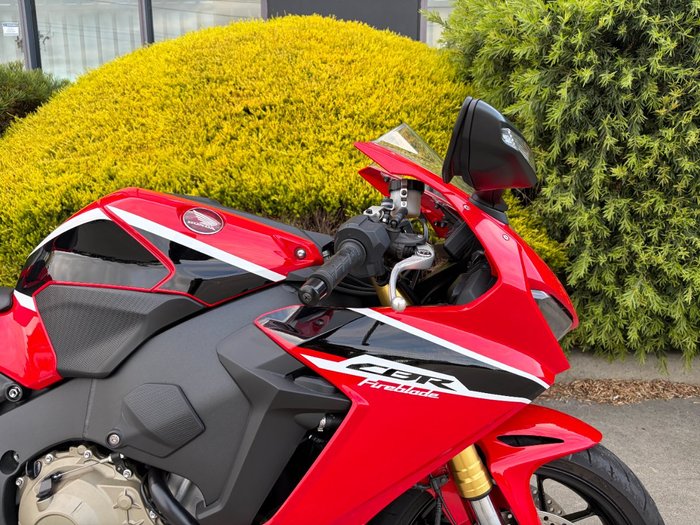 2017 Honda CBR1000RRA (FIREBLADE) ABS Red