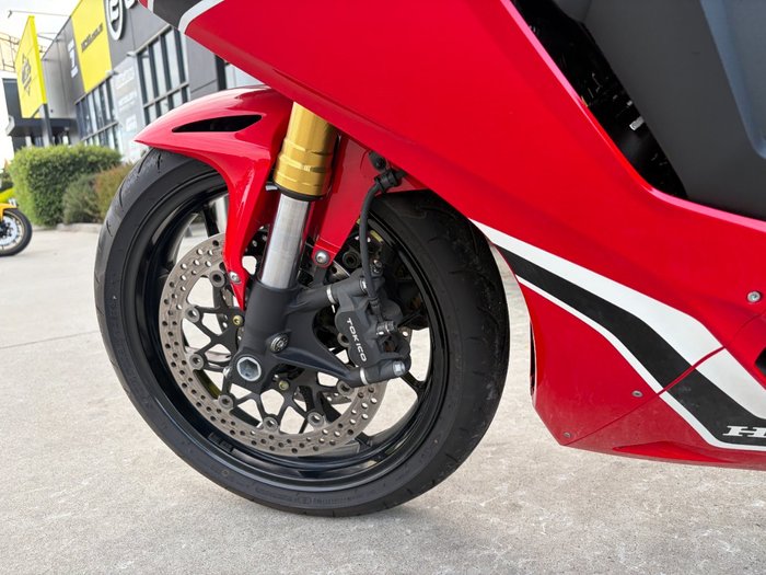 2017 Honda CBR1000RRA (FIREBLADE) ABS Red