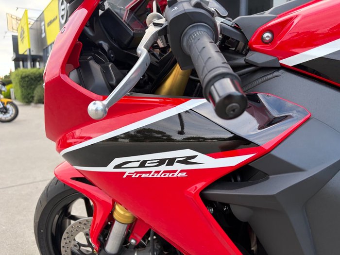 2017 Honda CBR1000RRA (FIREBLADE) ABS Red