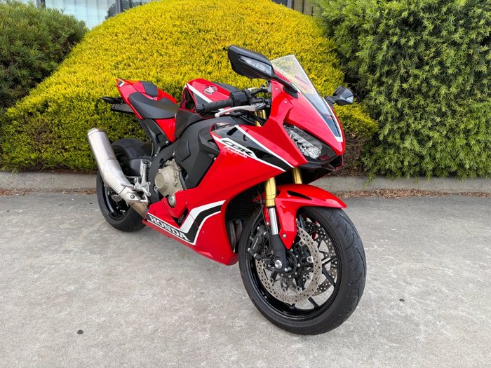 2017 Honda CBR1000RRA (FIREBLADE) ABS Red