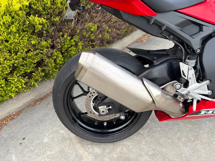 2017 Honda CBR1000RRA (FIREBLADE) ABS Red