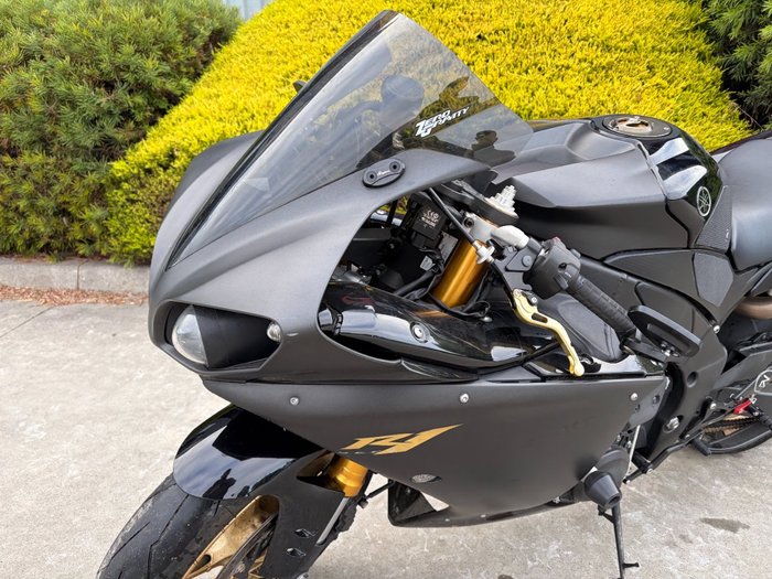 2009 Yamaha YZF-R1 Black